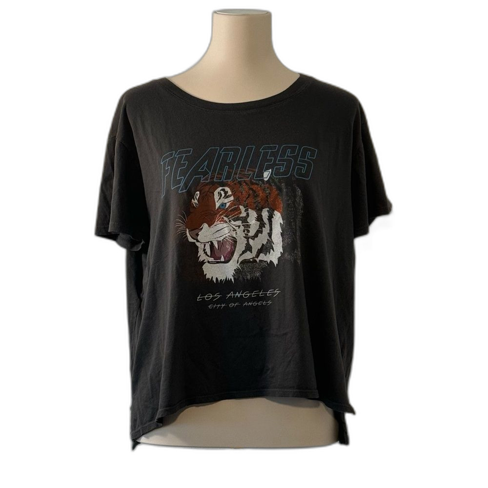 PST Vintage Graphic Tiger Fearless Gray Short Sleeved T-Shirt Women’s Size Large